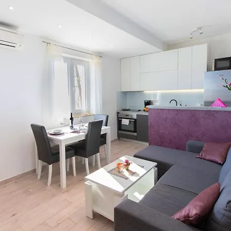 Apartamento & Olimp *